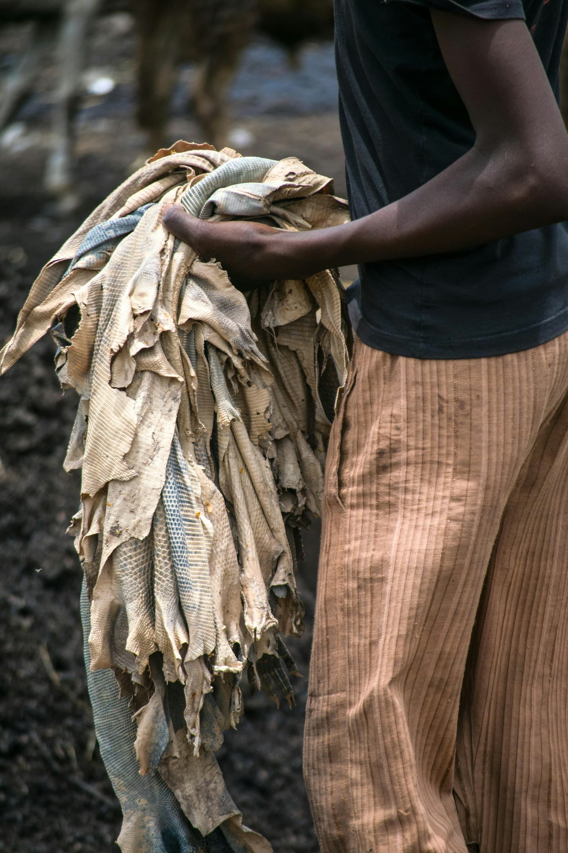 Cuero negro para marroquinería — Negro